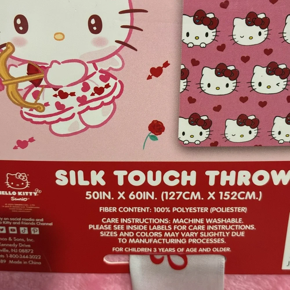 NWT- Sanrio- Hello Kitty- Pink Velvety Smooth- Silk Touch Throw Blanket 50x60